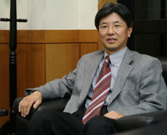 김지홍 교수