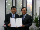 송승철(경영 76) 동문 총 5억원 건물신축기금 기탁